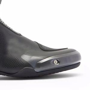 รองเท้าบูทมอเตอร์ไซค์แบบสวมใส่สบาย พิมพ์ลายได้ตามต้องการ รองเท้ามอเตอร์ไซค์สำหรับแข่งรถ กันน้ำ ระบายอากาศได้ดี สีและขนาดสั่งทำได้ - Product Image 2