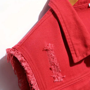 Gilet en jean rouge pour homme, col rabattu, sans manches, décontracté, déchiré, effiloché, en coton délavé, coupe droite, simple boutonnage, printemps - Product Image 3