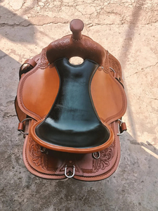 Ensemble de sellerie pour cheval de haute qualité, en cuir véritable souple, 10 et 18 pouces, style Western Pleasure Trail, couleur personnalisée, avec logo personnalisé - Product Image 4