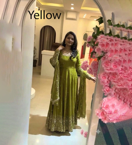 Vestido Anarkali Amarillo Tradicional Indio-Pakistaní, de Seda Crujiente, Largo hasta el Suelo, de Manga Larga, para Mujer, Vestido de Novia Elegante - Product Image 1