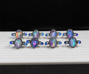 Hermosa Aurora Opal Gemstone Eternity Ring Designer Silver-Plated Jewelry Bezel Setting para bodas Bulk Wholesale Collet - Product Image 2