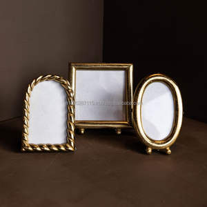 Cadre photo en métal élégant pour la décoration de la salle à manger, mettant en valeur une finition de surface raffinée, solutions de présentation d'images élégantes - Product Image 6