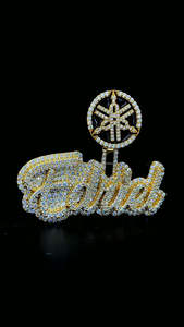 Colgante de letra de moissanita de Hip Hop 925 Plata pura Vvs colgante de moissanita personalizado con logotipo personalizado fianza de esmalte negro - Product Image 4