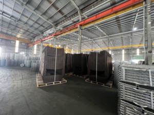 Maille de protection en treillis carré tissé, haute résistance et durabilité, 0,5-6 mm, maille soudée, maille métallique du Vietnam - Product Image 3