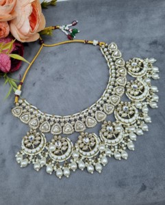 Elegant Chandbali Motif Choker With Earrings And Mangtika For Women Traditional Ethnic Wear Reception <b>Jewellery</b> <b>Set</b> Manufacturer - Product Image 3