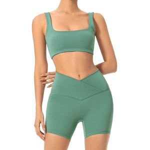 Conjunto de Ropa Deportiva para Mujer, Sólido, para Yoga y Gimnasio, de Secado Rápido y Transpirable, con Pantalones Cortos de Yoga con Cintura Cruzada en V y Sujetador Deportivo, Tallas Grandes - Product Image 1