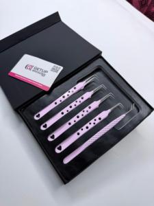 Pince à épiler professionnelle à 90 degrés pour extensions de cils, en acier inoxydable doré, pour volume russe, avec logo personnalisé, instrument de beauté - Product Image 4