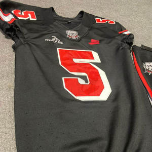 Most Popular Solid Black Color American Sports Jerseys Latest Design 100% Polyester Fabric V-Neck Breathable Football Uniform - Product Image 6