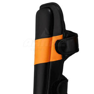 Forro interior transpirable con acolchado absorbente de impactos para entrenamiento intenso y uso en sparring. Protector de espinilla. - Product Image 6