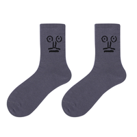 Chaussettes amusantes à motif de visage d'anime, 100% coton, longueur mi-mollet avec logo sur le corps