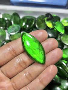 หินลาบราดอไรต์ทรงหลวมทำด้วยมือสีเขียวธรรมชาติเกรด AAA สำหรับทำเครื่องประดับ - Product Image 3