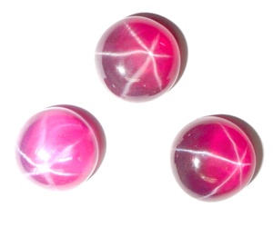 Rubis étoilé transparent rond 12x12 mm 11 carats, cabochon poli créé en laboratoire avec effet étoile à 6 branches pour la fabrication de bijoux - Product Image 6