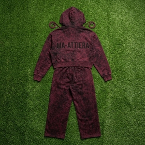 Custom Womens Acid Wash <b>Burgundy</b> Cropped Hoodie Wide Leg Sweatpants Set Cotton Fleece Streetwear Tracksuit OEM Wholesale - Product Image 6