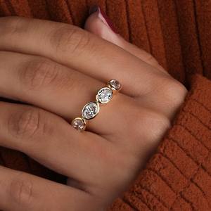 Anillo apilable de diamantes cultivados en laboratorio con corte ovalado para mujer, oro macizo de 14 quilates, regalo de compromiso moderno y sorpresa para novias - Product Image 1