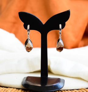 Comprar Pendientes de Plata de Ley con Cuarzo Ahumado Midnight Mist y Estilo Moderno en Oferta - Product Image 2