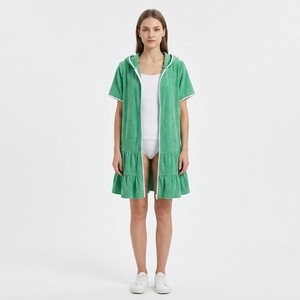 Nuevo Vestido de Playa para Niñas, 100% Poliéster, con Capucha, Manga Corta, Cierre Frontal con Cremallera, Dobladillo con Volantes, Lindo, para Playa o Piscina, Fabricante con Logotipo Personalizado - Product Image 4