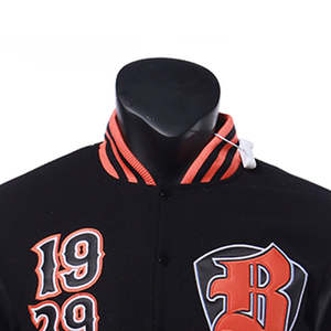 Veste universitaire en laine 100% de haute qualité, sur mesure, pour hommes, avec logo brodé personnalisé, fabrication en gros, faible MOQ. - Product Image 4