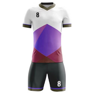 Tenues de football de haute qualité à prix de gros, logo personnalisé, ensemble de maillots de football à séchage rapide, design personnalisé en gros - Product Image 6