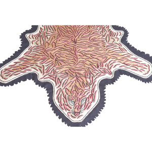 Tapis artisanal tibétain en fourrure de tigre, motif animalier rose beige doux, bord festonné foncé, à poils ras, pour la décoration intérieure - Product Image 4