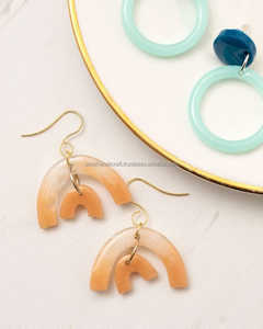 Gran oferta, pendientes de resina rectangulares para mujer, diferentes colores y forma de luna, ocasión de boda, precio barato a la venta - Product Image 4