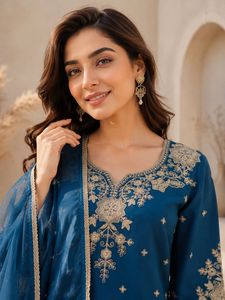 Conjunto de Salwar Kameez Azul Bordado para Mujer, Tela Pesada Reversible y Elástica, Sin Arrugas, Traje para Bodas, Diwali y Fiestas - Product Image 3