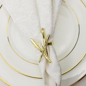 Elegantes Anillos de Servilleta de Metal de Primera Calidad, Ecológicos, Duraderos y Personalizables para Restaurantes, Hoteles y Hogares - Product Image 3