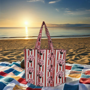 Sac fourre-tout en coton matelassé Kantha fait à la main avec fermeture éclair, imprimé floral élégant, design spacieux pour les femmes, voyages, shopping - Product Image 3