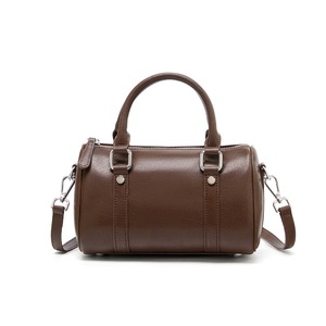 Bolsos de Mano Personalizados de Cuero Genuino para Mujer, Bolsos de Cuero Rojo de Piel de Vaca, Bolsos Cruzados de Gran Capacidad, Bolsos Tote Retro - Product Image 4