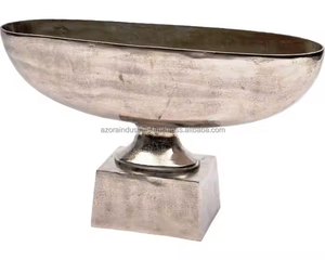 Florero de Metal Pedestal Plata Pulido Decorativo Lujo Hogar Decoración de la boda Centros de mesa Jarrones de Azora Industries - Product Image 4