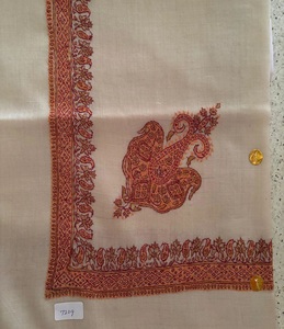 ผ้าคลุมศีรษะแบบพรีเมียมสำหรับชาวมุสลิม ผ้าพัชมีนาปักมือสไตล์อาหรับ ผ้าคลุมศีรษะทรงสี่เหลี่ยมสำหรับผู้ชาย ผ้าชาโตซแบบดั้งเดิม - Product Image 1