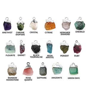 Pendentif en tourmaline noire brute 15x10mm – Pierre précieuse naturelle de forme libre, plaqué or, breloque pour collier - Product Image 3