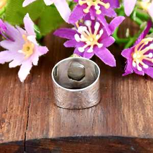 Bague martelée en argent sterling 925 avec perle d'eau douce naturelle, pierre de naissance de juin, bijou fait main, cadeau pour elle - Product Image 6