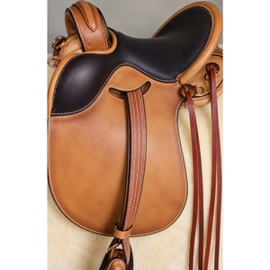 Silla de Montar Profesional de Cuero Genuino para Caballo, Estilo Western, Diseño Personalizado con Costuras Reforzadas - Product Image 5