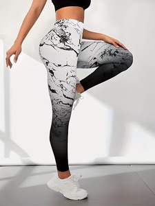 Leggings de cintura alta con estampado ondulado para mujer |   Pantalones de Yoga con Estampado Abstracto de Olas por Sublimación |   Leggings Deportivos de Poliéster y Elastano para Gimnasio - Product Image 4