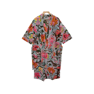 Bata Kimono de Algodón Gris con Estampado Floral, Cuello en V, Ropa de Dormir con Bolsillo con Cordón, Manga Larga, Ropa de Estar por Casa para Mujer, Artisan Maria Garments - Product Image 1