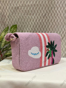 Bolso de Hombro Tipo Clutch con Cuentas Rosas, Estilo Tropical, Fabricante OEM, Hecho a Mano, con Diseño de Palmera, para Resort, Venta al por Mayor, Exportación, Marca Privada, a Granel - Product Image 5