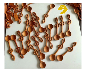 Cuillère à café en bois personnalisée avec logo, cuillère de service en bois, forme note de musique ou fleur, en bois rouge, acacia, frêne, Vietnam, cuillère en bois économique - Product Image 1