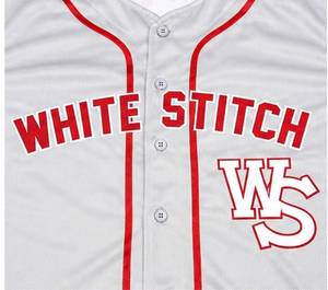 Camiseta de Béisbol Blanca con Costuras Grises y Rojas, Corte Regular, Manga Corta para Hombre, Logotipo Serigrafiado, Cierre con Botones Delanteros, para Todas las Temporadas - Product Image 3