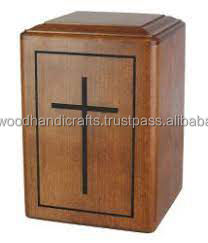 Urnes en bois professionnelles adultes de cendres humaines soutenant les urnes en bois personnalisées - Product Image 1