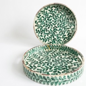Plateau de service rond en bois laqué, décoratif, avec incrustation de nacre faite à la main, motif feuille verte, pour table basse, pour la maison - Product Image 1