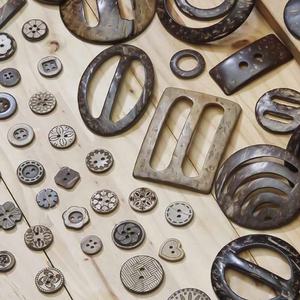 Hebilla de botón de coco láser, material natural, bonito - Product Image 4