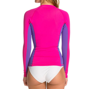 Rashguard de compression à manches longues pour femme, design personnalisé, écologique, respirant, séchage rapide, UPF50+, antibactérien, logo frontal - Product Image 4