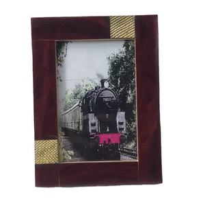 Cadre photo flottant vintage en laiton antique Cadre photo en verre en métal Mur en bois Matériau décoratif de couleur Occasions de mariage - Product Image 1