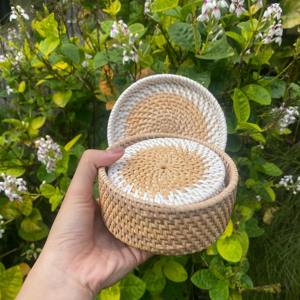 Posavasos Tejido a Mano en Amarillo y Blanco, Ideal para Tazas de Té y Café, Mesa de Comedor y Mesa Auxiliar, Decoración del Hogar, Hecho en India - Product Image 5