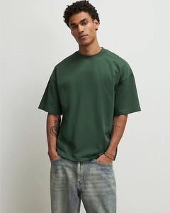 เสื้อยืดคอกลมแขนสั้นทรงหลวมสำหรับผู้ชาย ผ้าเจอร์ซีย์คอตตอน สีพื้น ทอแบบเรียบ - Product Image 3