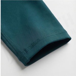 Conjunto de yoga sin costuras para mujer al por mayor: sujetador deportivo elástico con tiras y shorts fruncidos, 2 piezas para fitness y gimnasio - Product Image 6