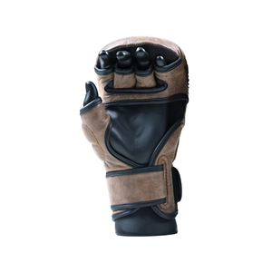 Gants de combat MMA en similicuir sur mesure de haute qualité, parfaits pour une utilisation professionnelle, avec logo personnalisé - Product Image 4