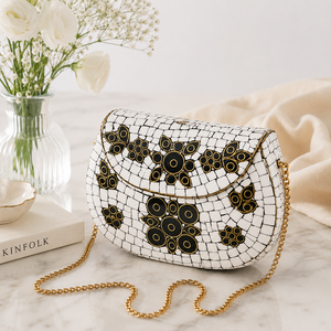 Bolso de mano artesanal con incrustaciones de nácar y metal |   Bolso de noche de lujo con mosaico y correa de cadena |   Bolso de mano de diseñador para mujer - Product Image 6