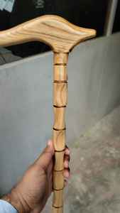 Bastón de Madera Hecho a Mano con Grabado Personalizado, Regalo o Ayuda para la Movilidad para Hombres y Mujeres - Product Image 5