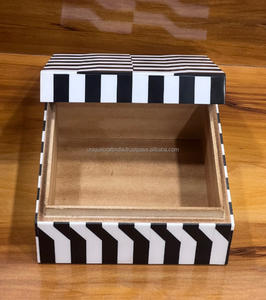 Caja de artesanía de resina de madera de diseño geométrico moderno para recuerdo de joyería y almacenamiento de vacaciones para decoración del hogar y regalo - Product Image 5